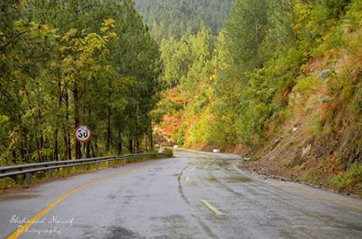 Autumn drive along the Karakoram Highway