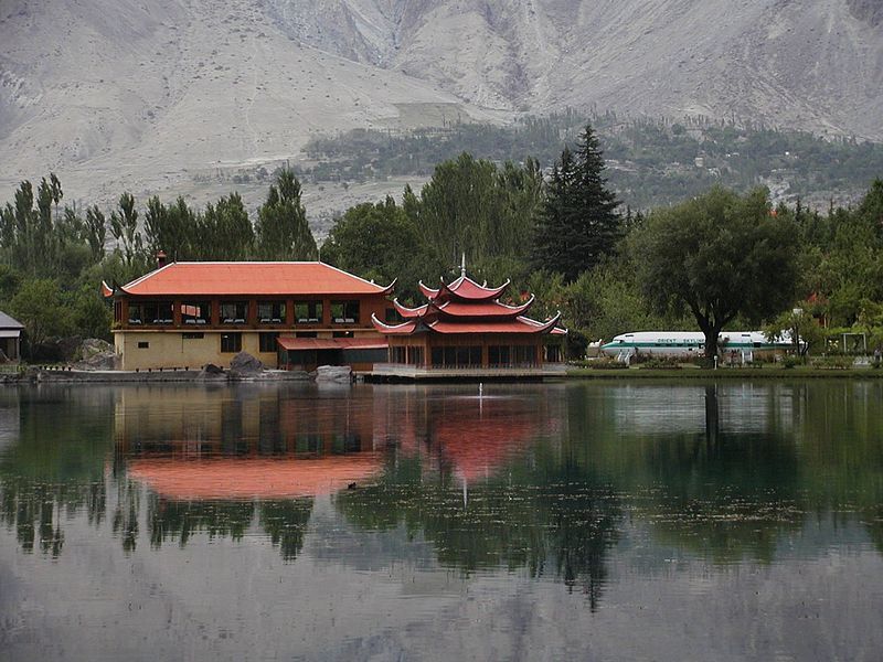 !!!............Pakistan جھیل Kachuraلوئر 