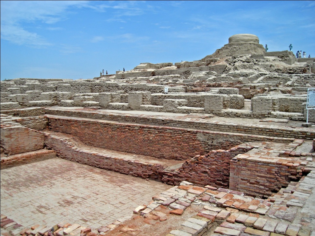 Mohenjo Daro (موئن جو دڑو)