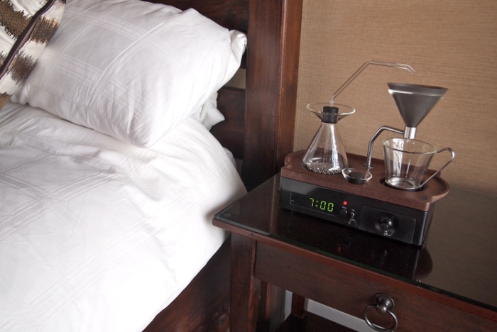 larm clock brews your coffee, and it’s delicious