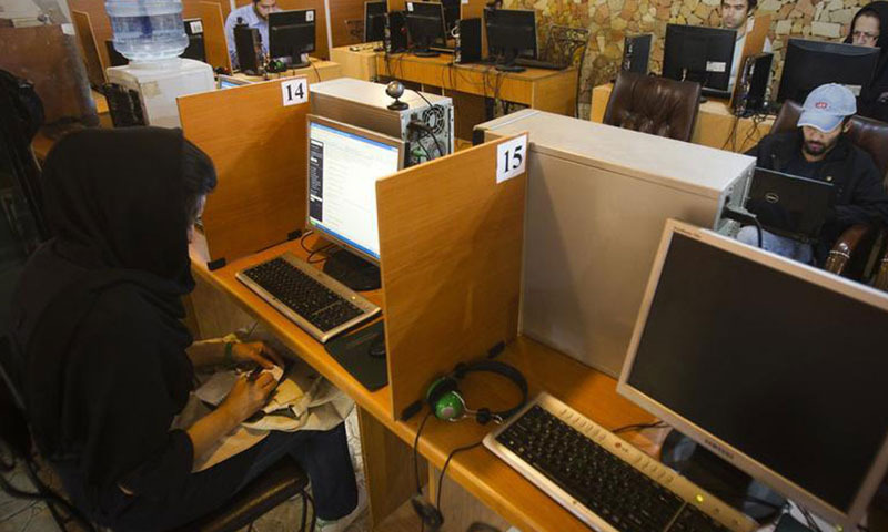 Iranian hackers use fake Facebook accounts